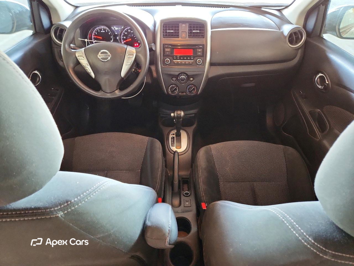 Nissan Versa 2016
