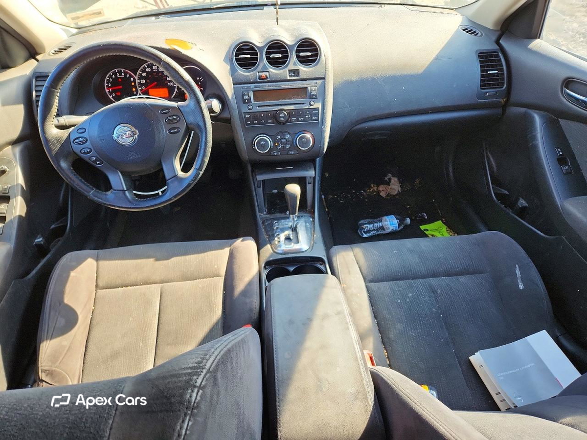 Nissan Altima 2012