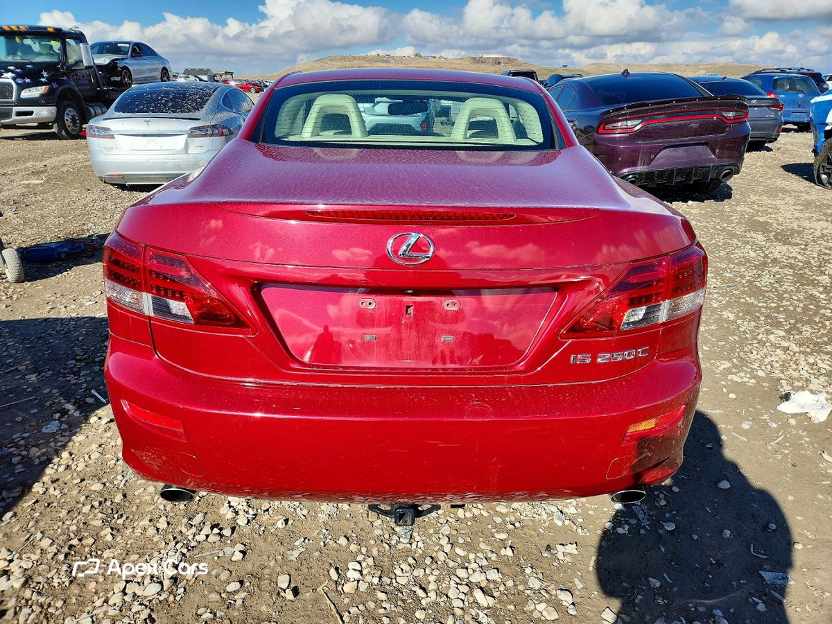 Lexus IS 2012