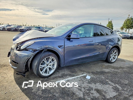 Tesla Model Y 2023 - Image 1 of 15