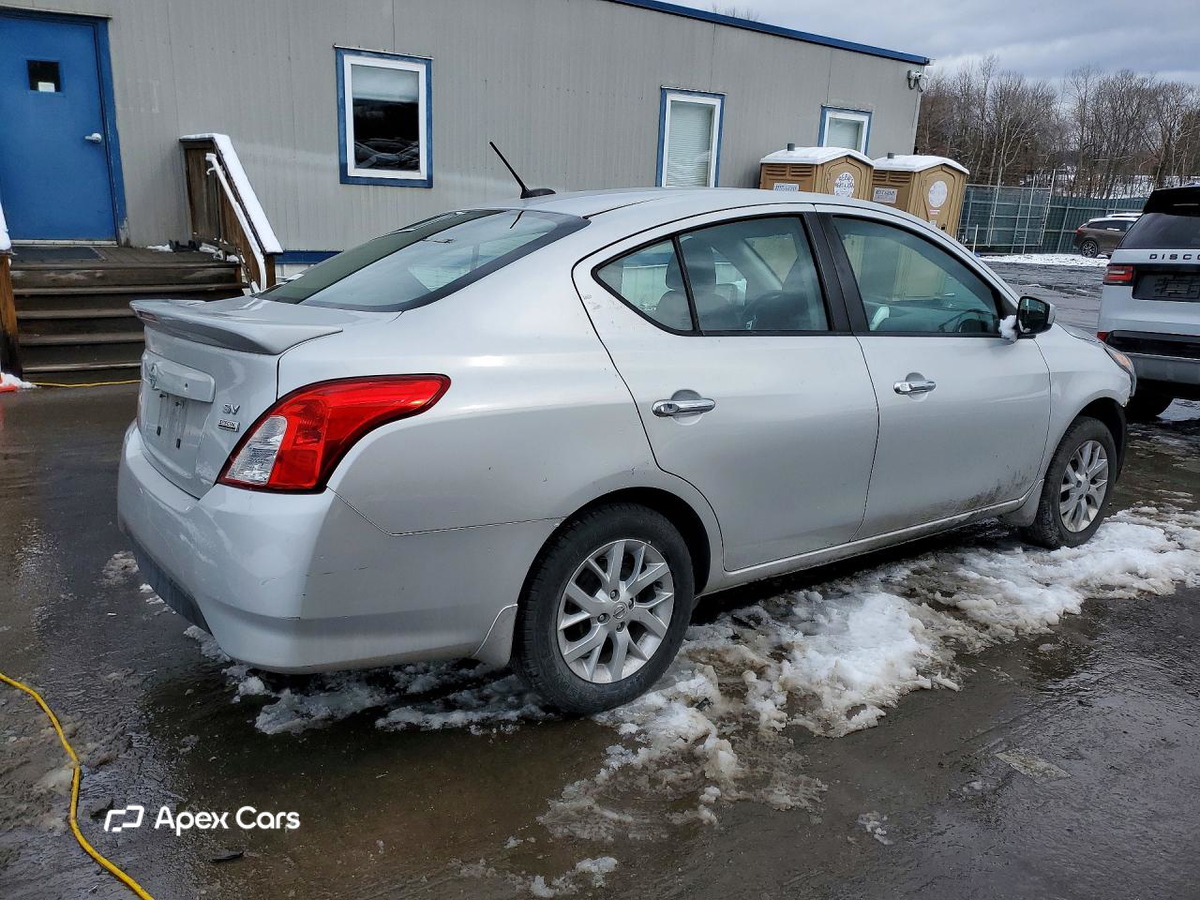 Nissan Versa 2018