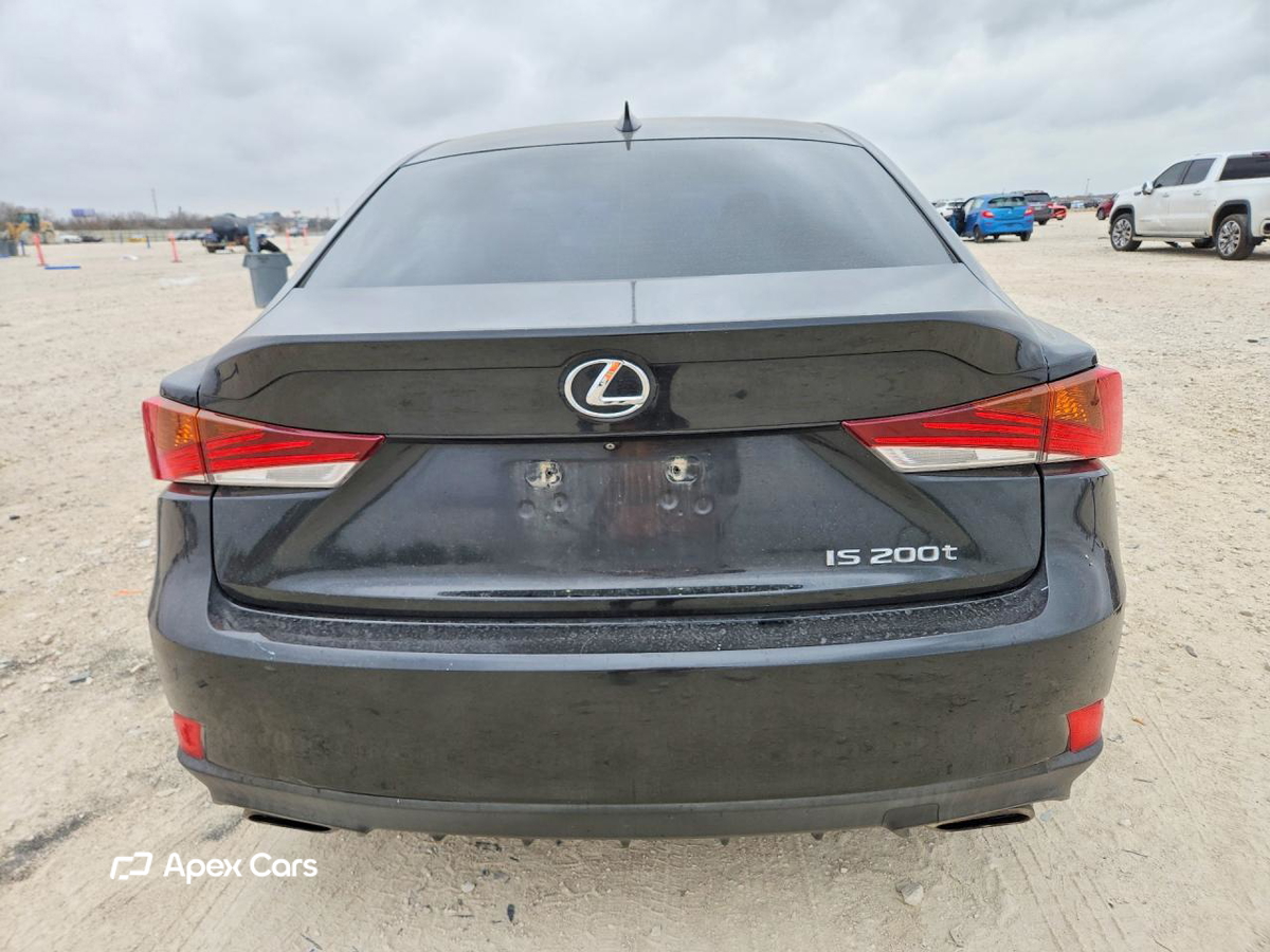 Lexus IS 2017