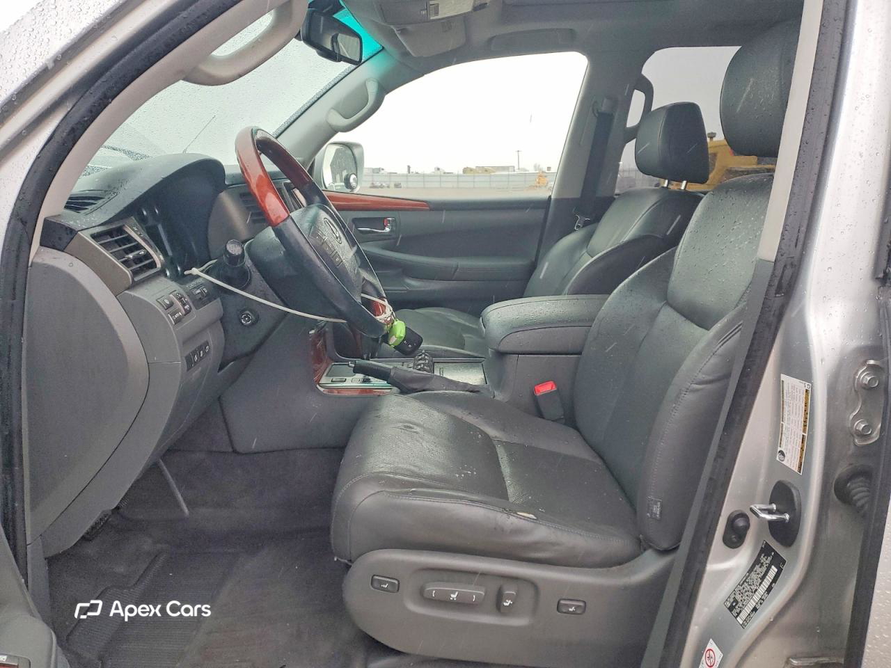 Lexus LX 2010