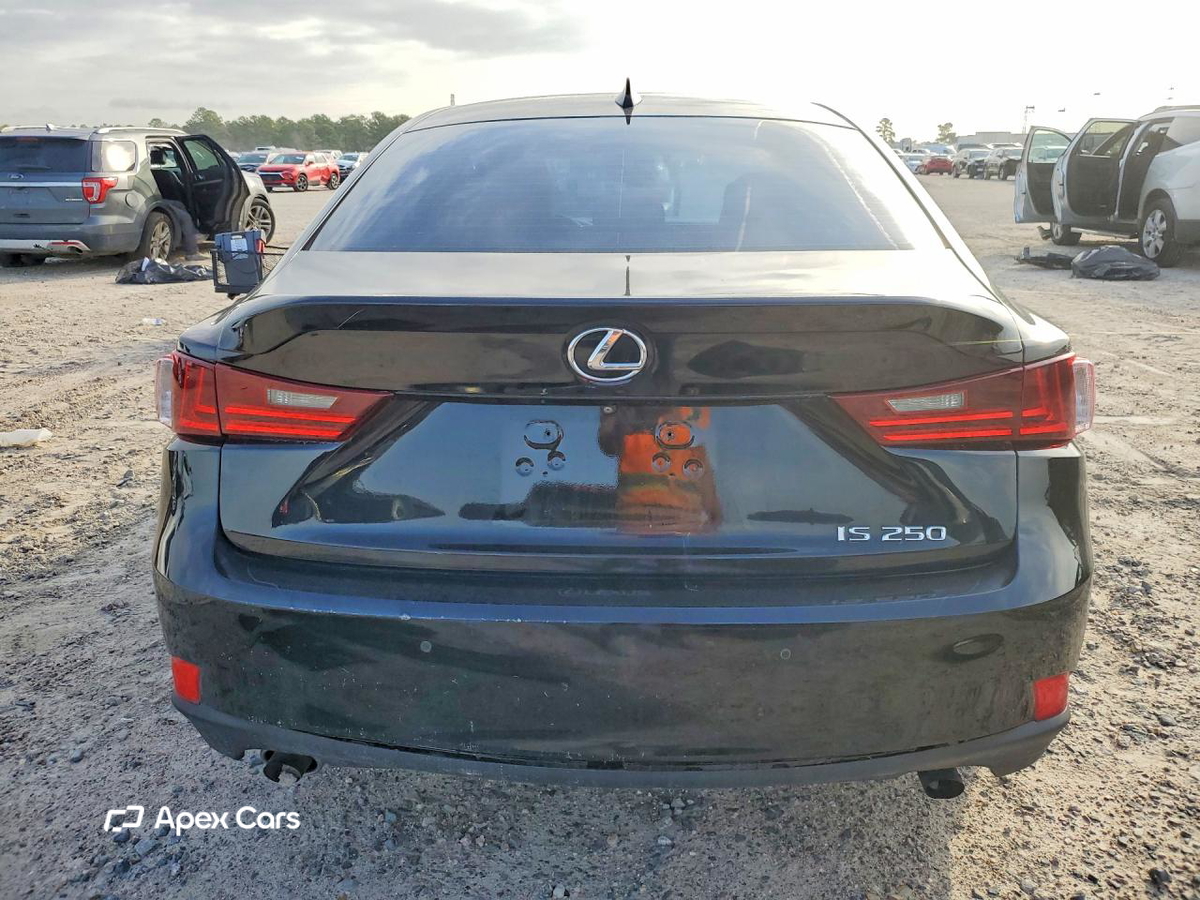 Lexus IS 2015