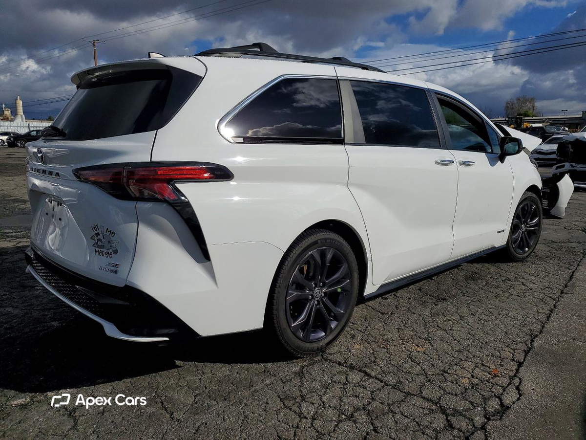 Toyota Sienna 2021