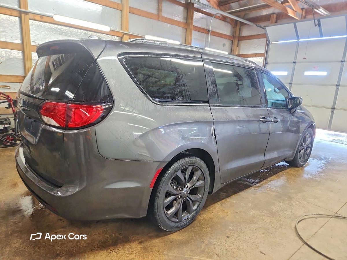 Chrysler Pacifica 2018