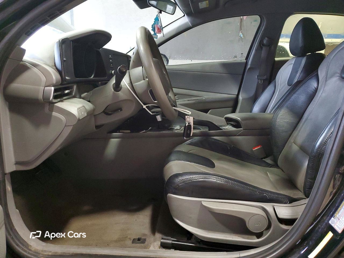 Hyundai Elantra 2021