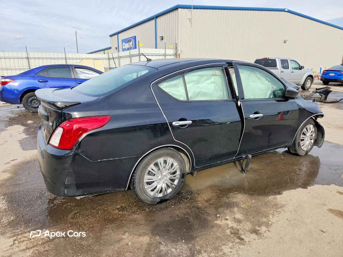 Nissan Versa 2017