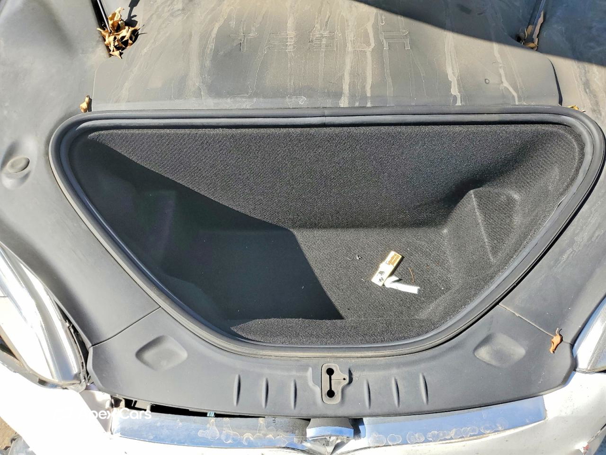 Tesla Model S 2019