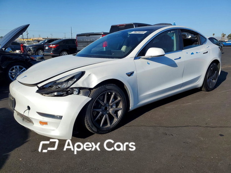 Tesla Model 3 2020 - Image 1 of 13