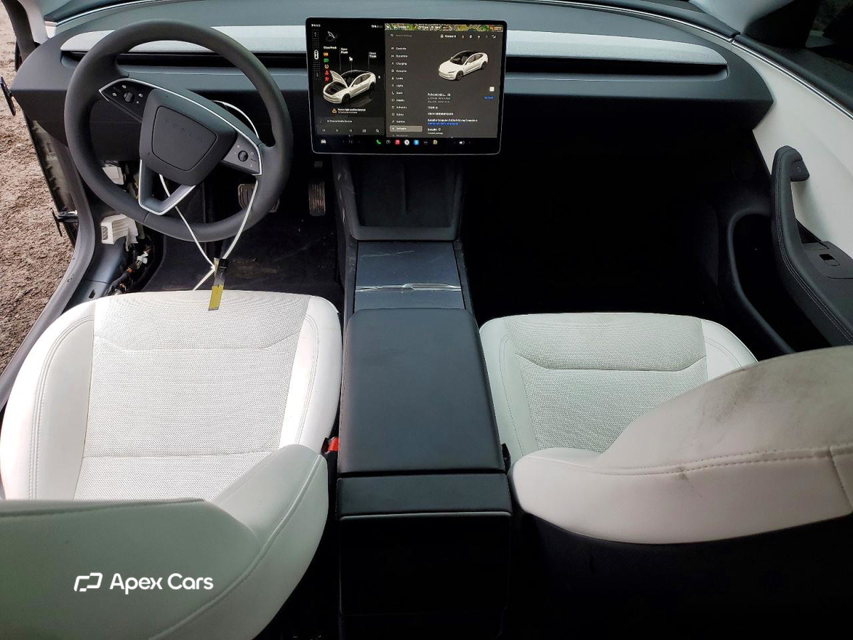 Tesla Model 3 2025