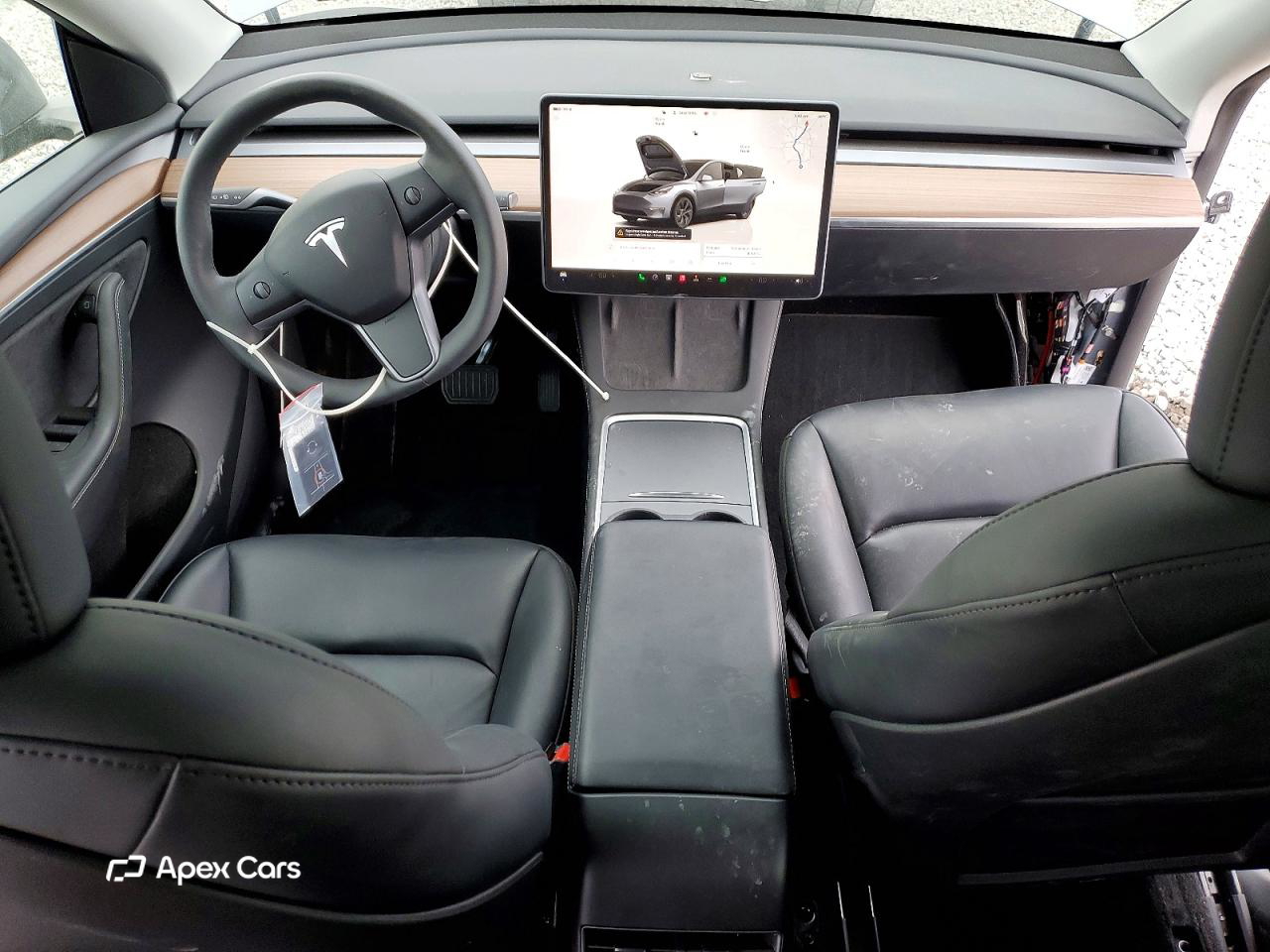 Tesla Model Y 2025