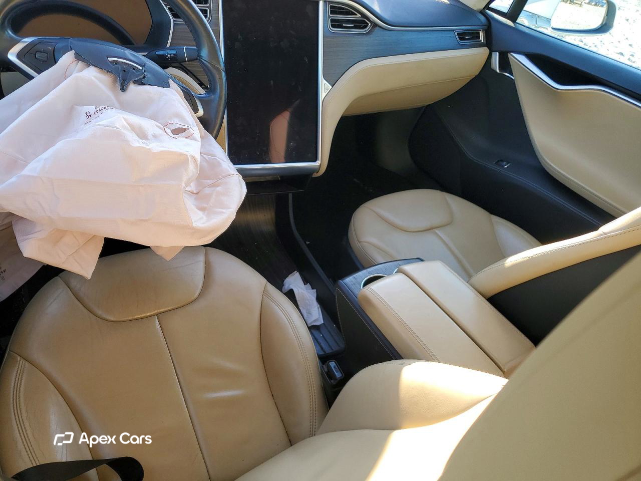 Tesla Model S 2015