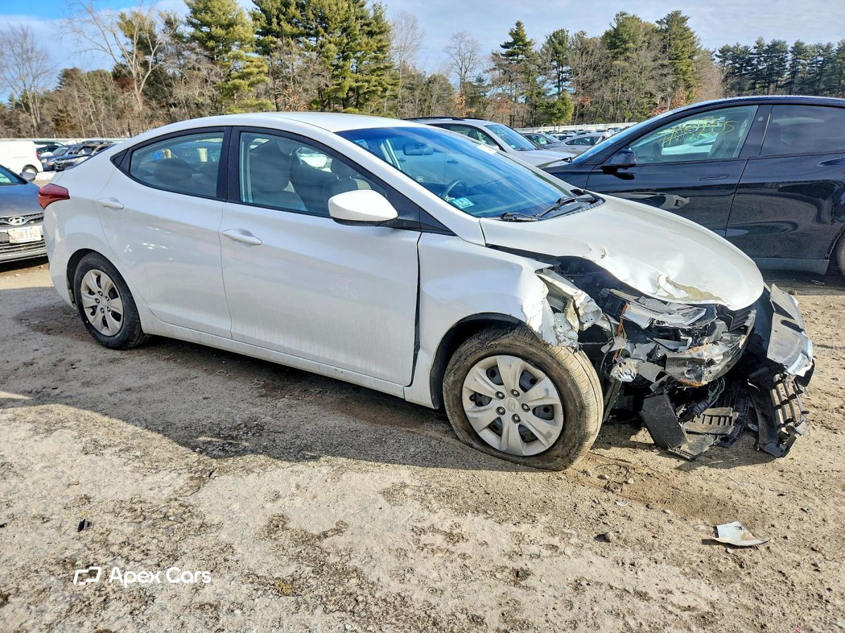 Hyundai Elantra 2016