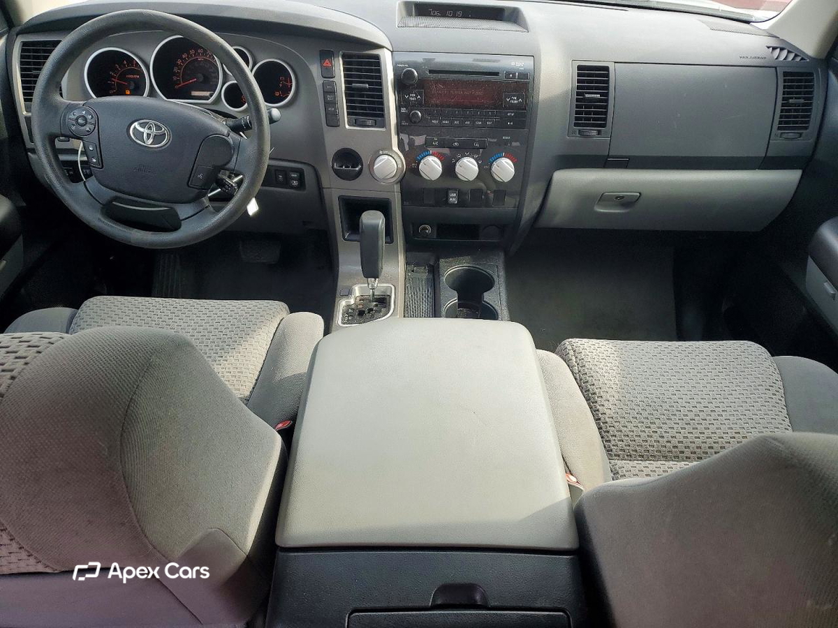Toyota Tundra 2010