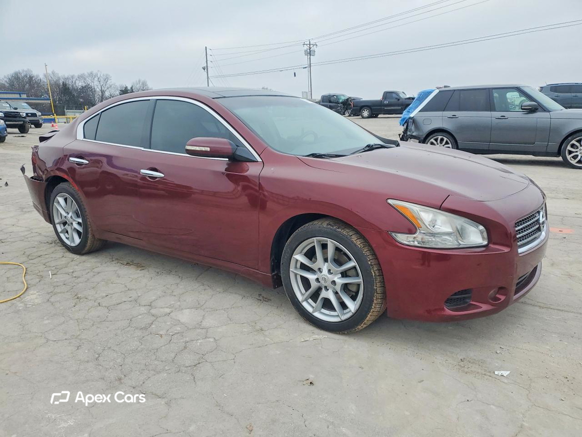 Nissan Maxima 2011