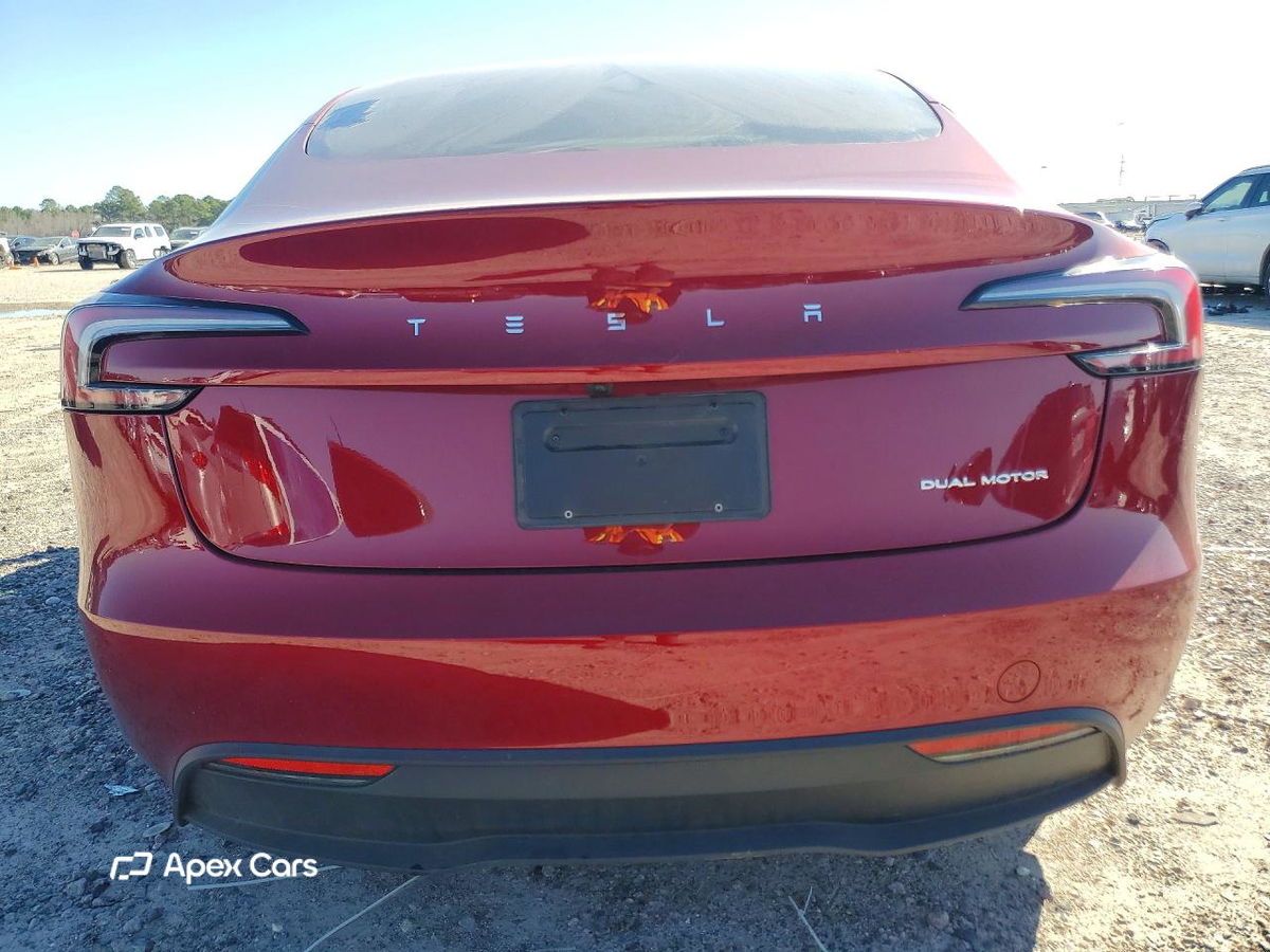 Tesla Model 3 2024