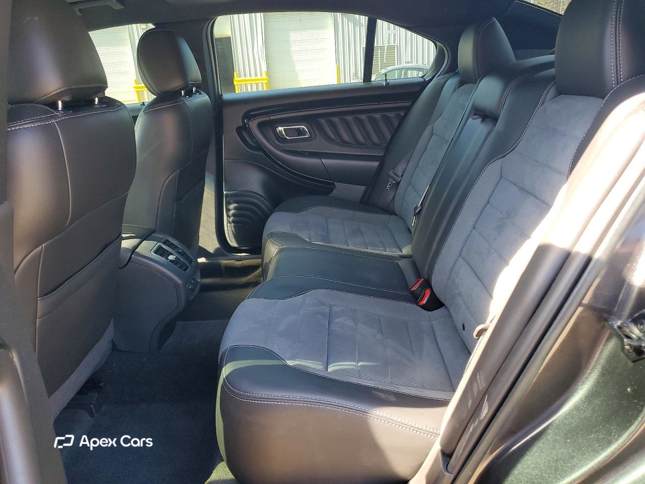 Ford Taurus 2018