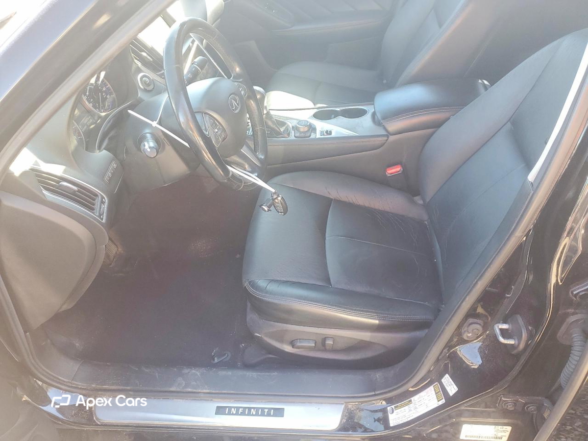 Infiniti Q50 2015