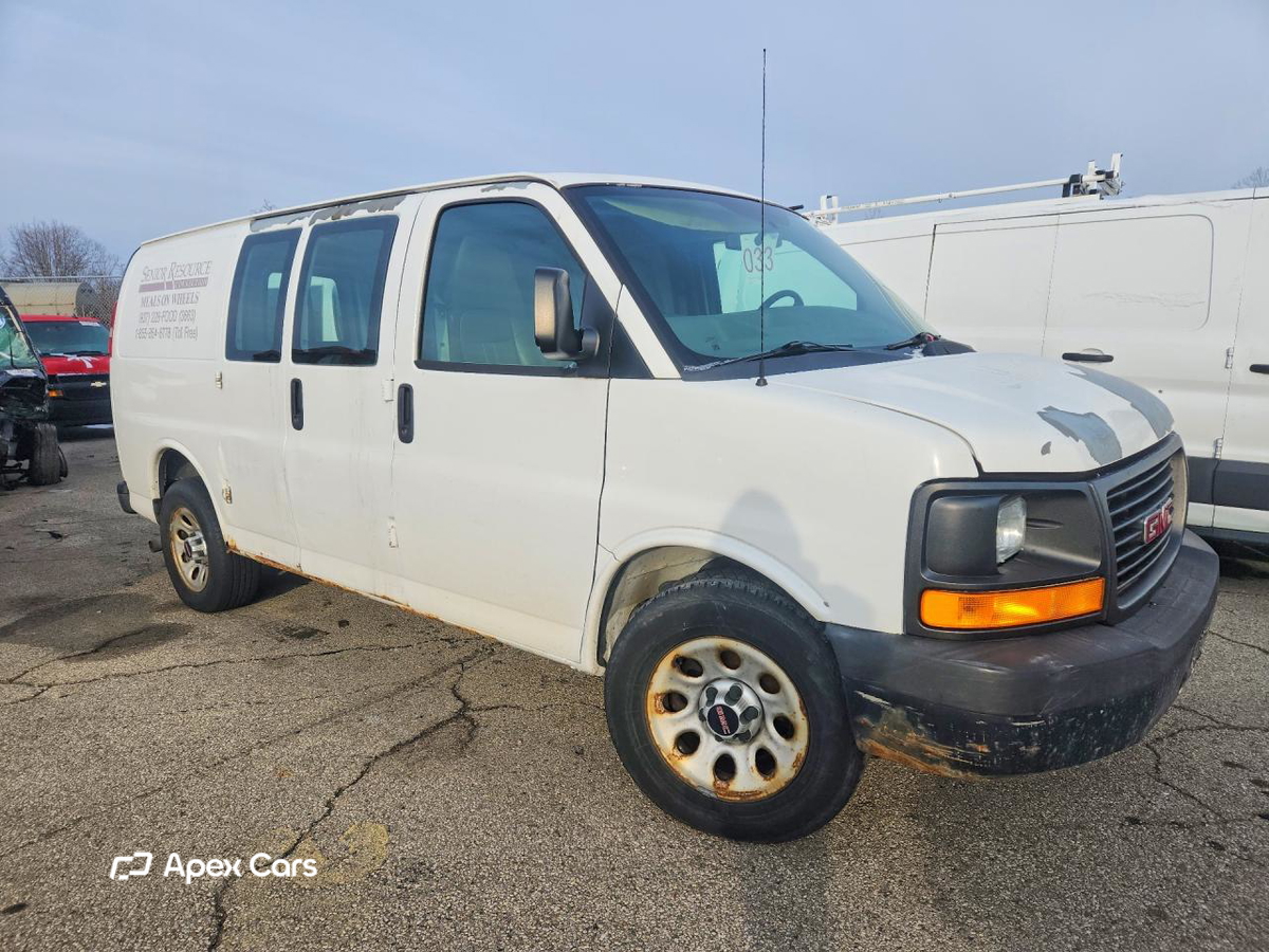 GMC Savana 2011