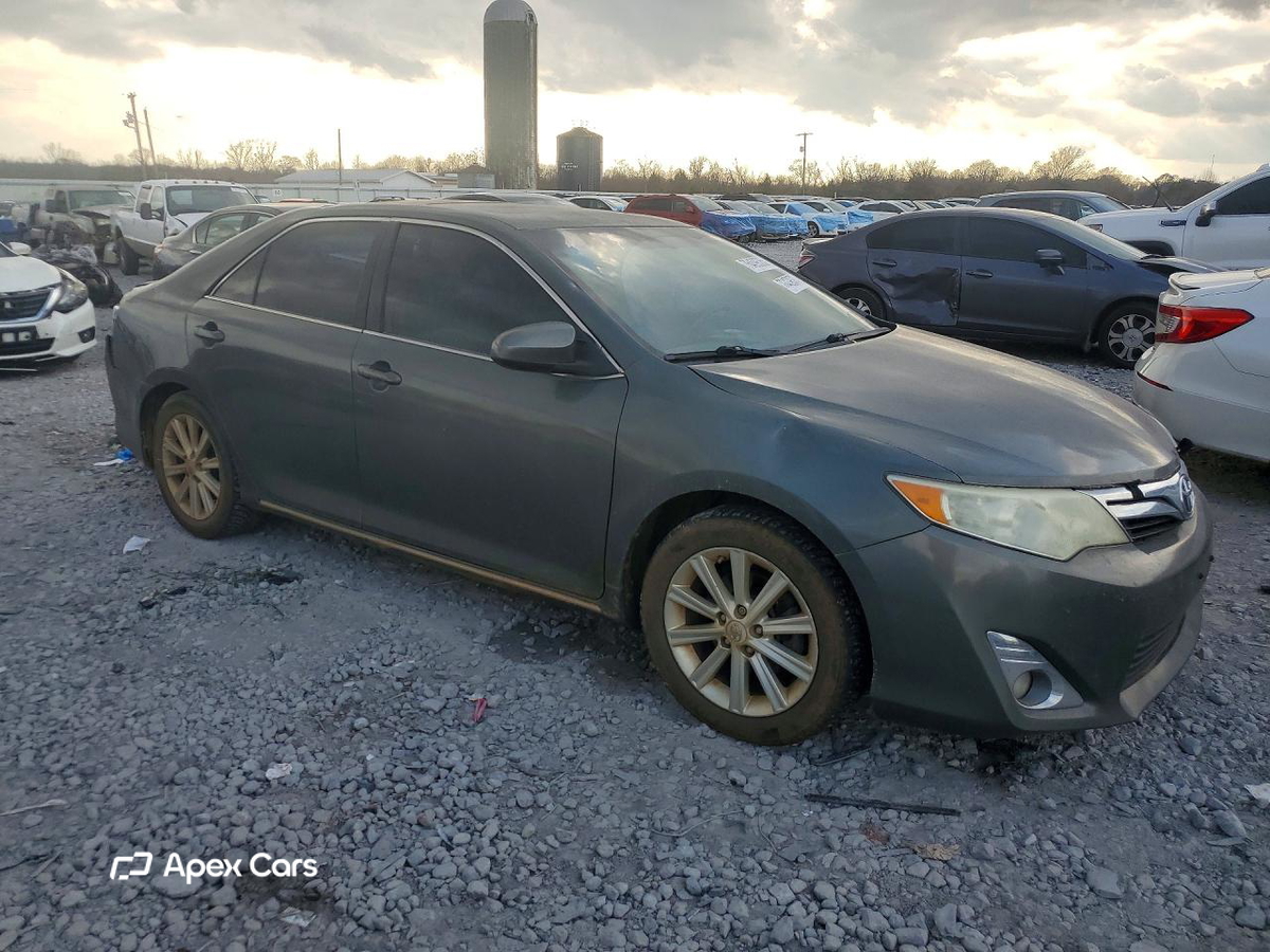 Toyota Camry 2012
