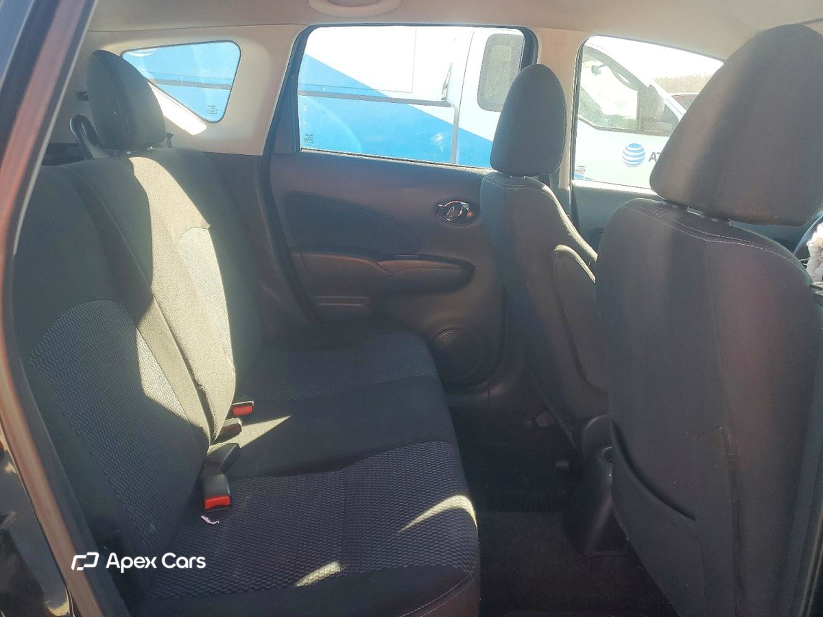 Nissan Versa 2016