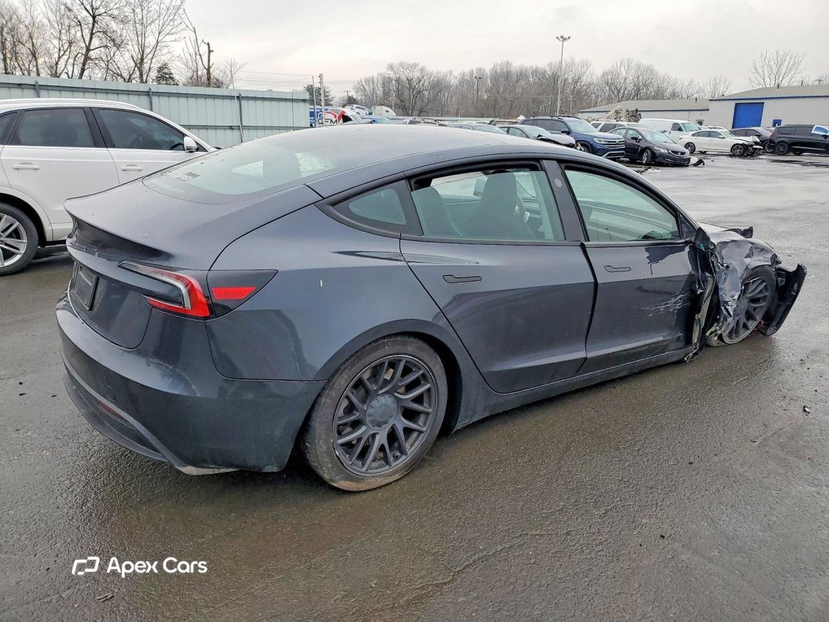 Tesla Model 3 2025