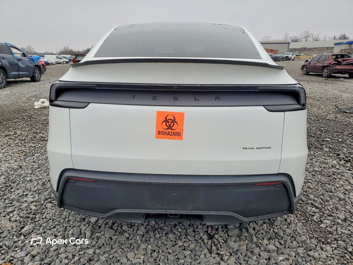 Tesla Model Y 2026