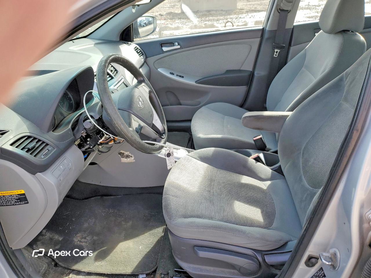 Hyundai Accent 2013