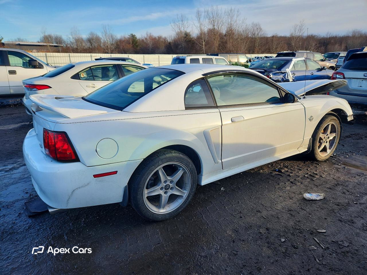 Ford Mustang 1999