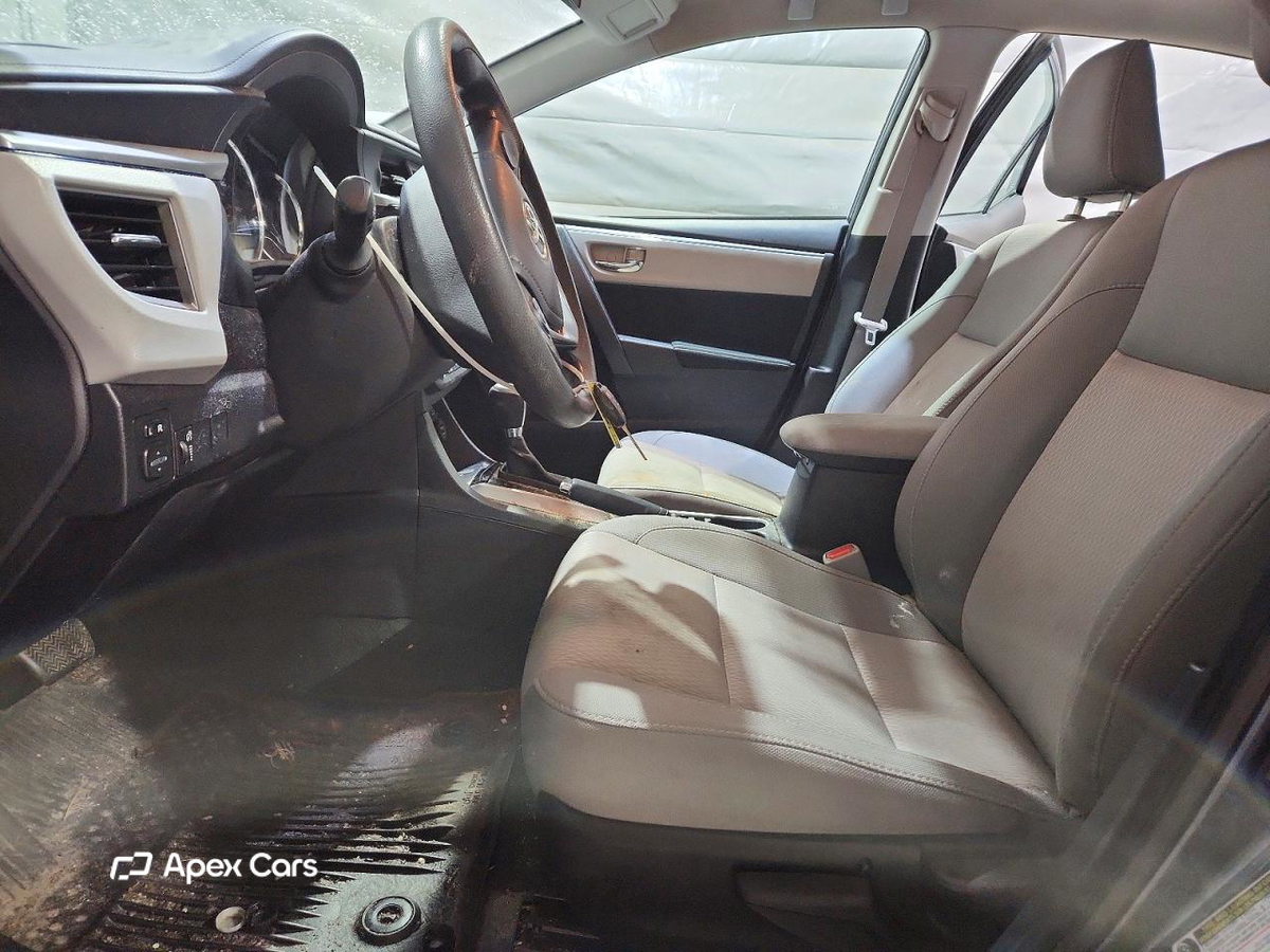 Toyota Corolla 2015
