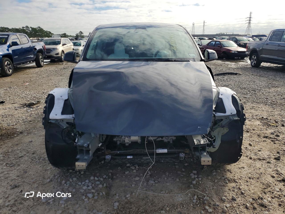 Tesla Model Y 2026