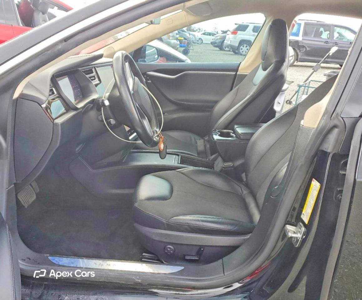 Tesla Model S 2016