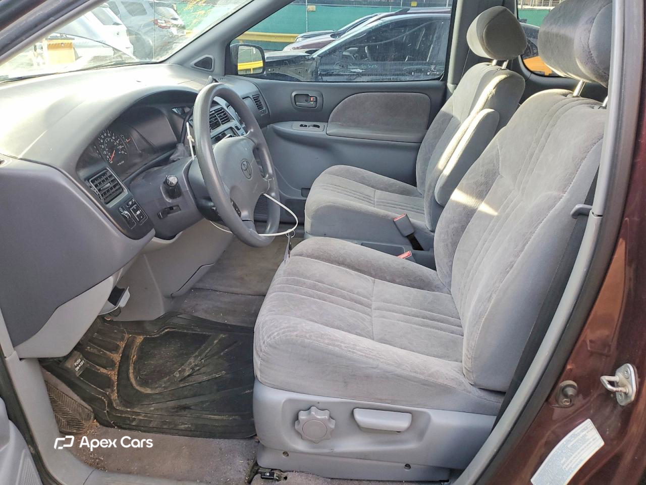 Toyota Sienna 2000