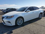 Lexus ES 2016