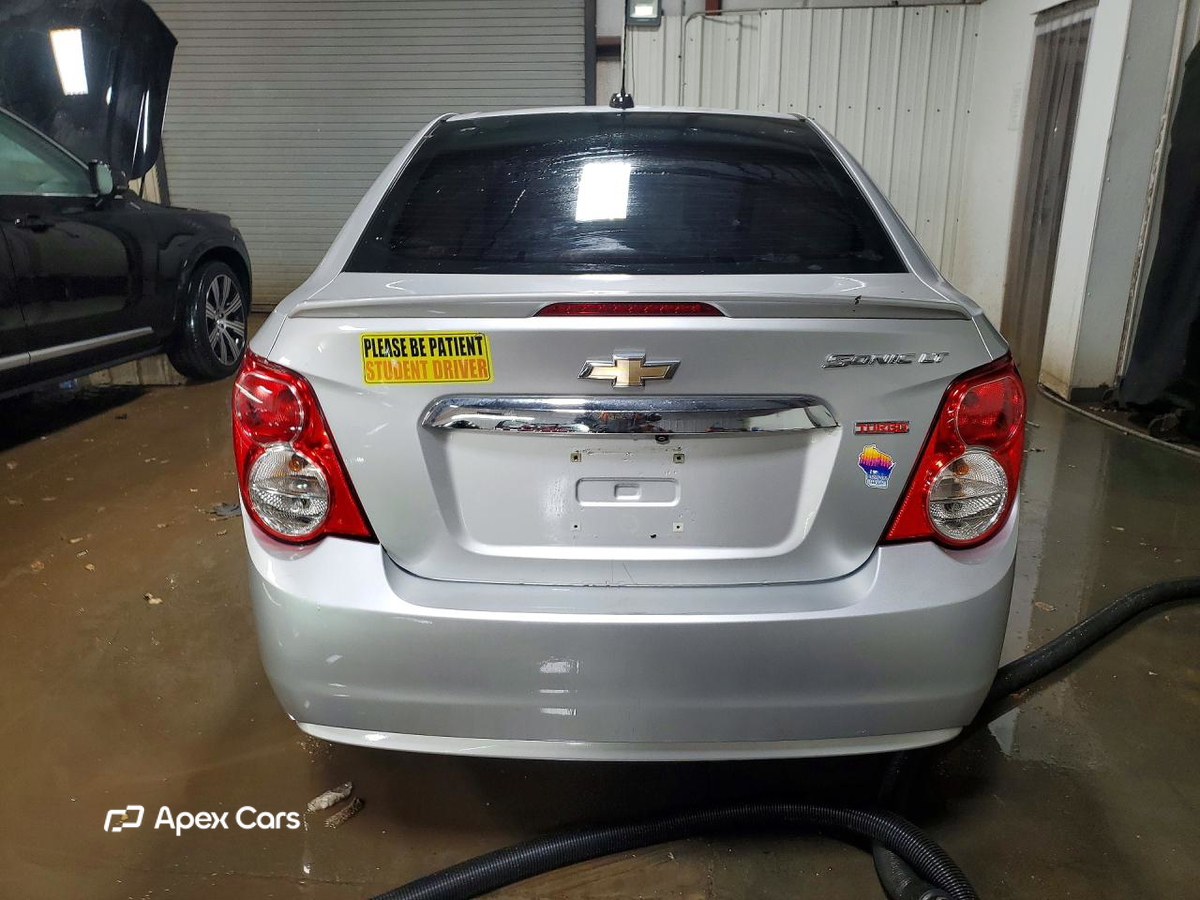 Chevrolet Sonic 2016