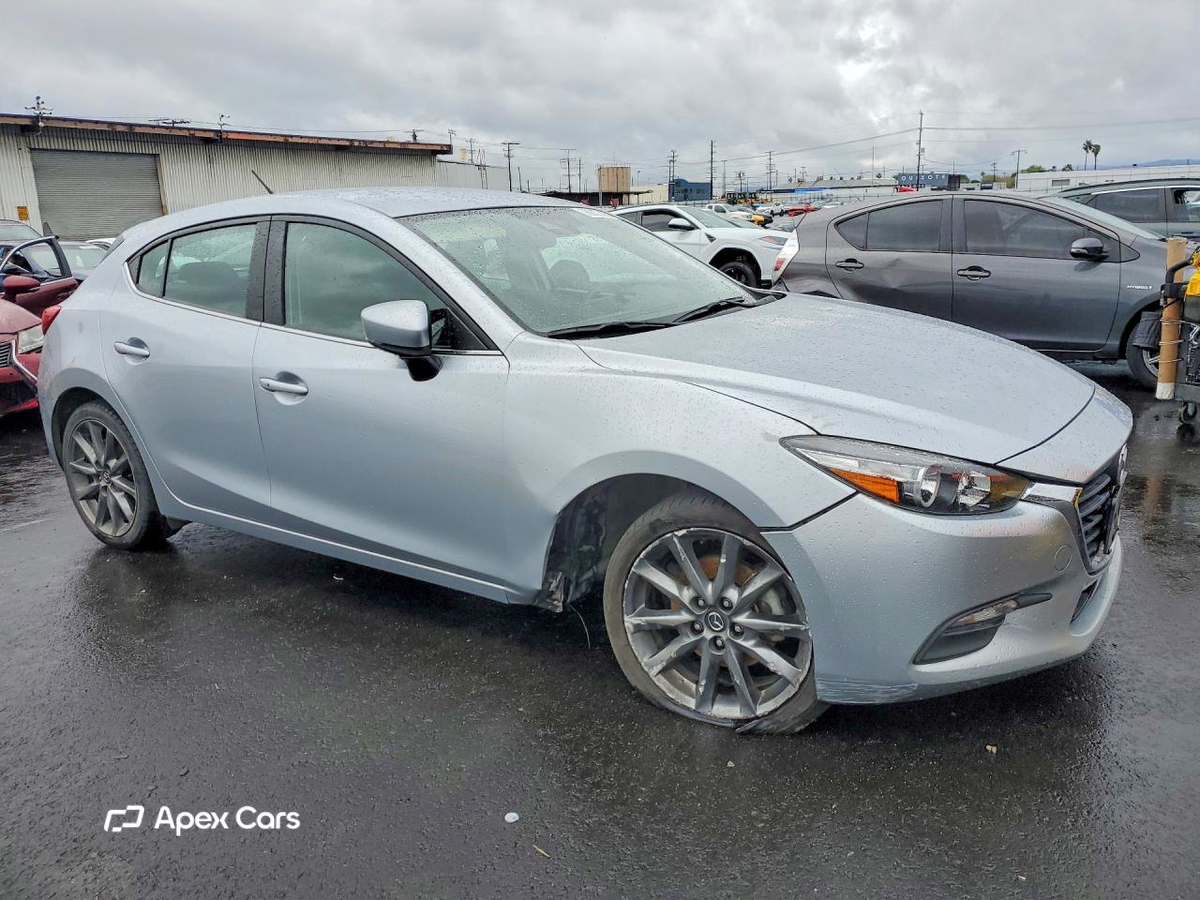 Mazda 3 2018