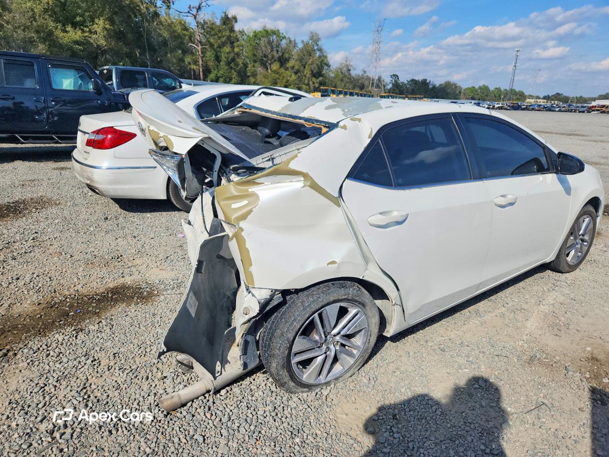 Toyota Corolla 2015