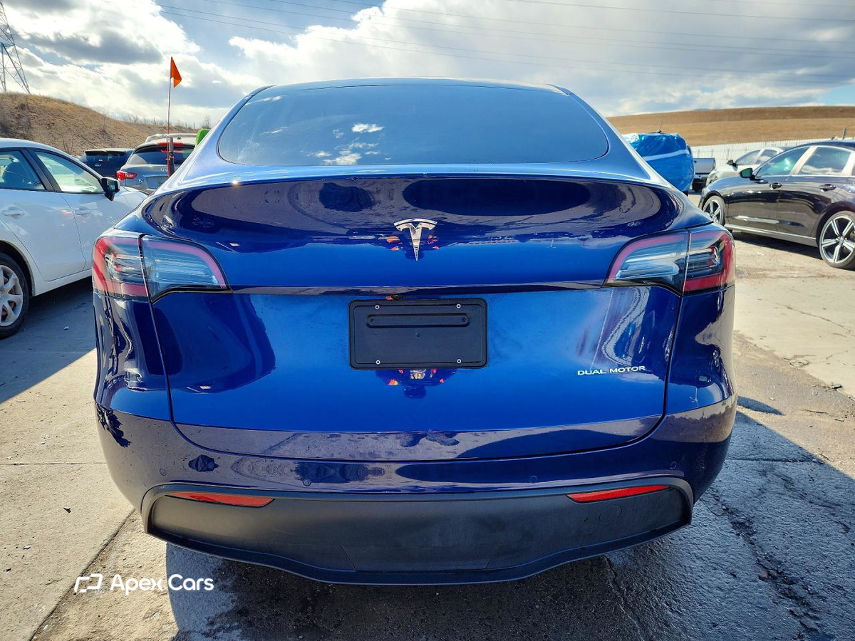 Tesla Model Y 2022
