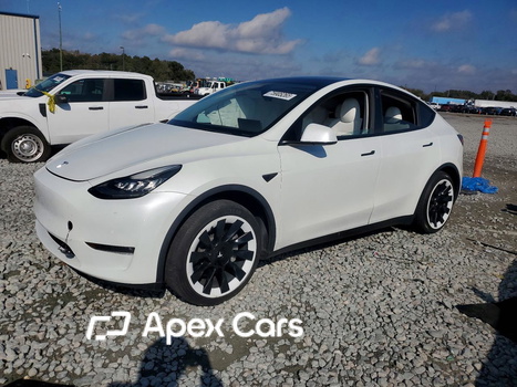 Tesla Model Y 2022 - Image 1 of 12