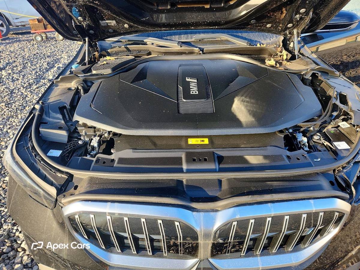 BMW i5 2024