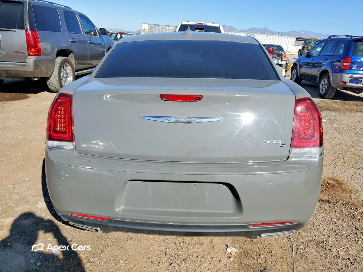 Chrysler 300 2019