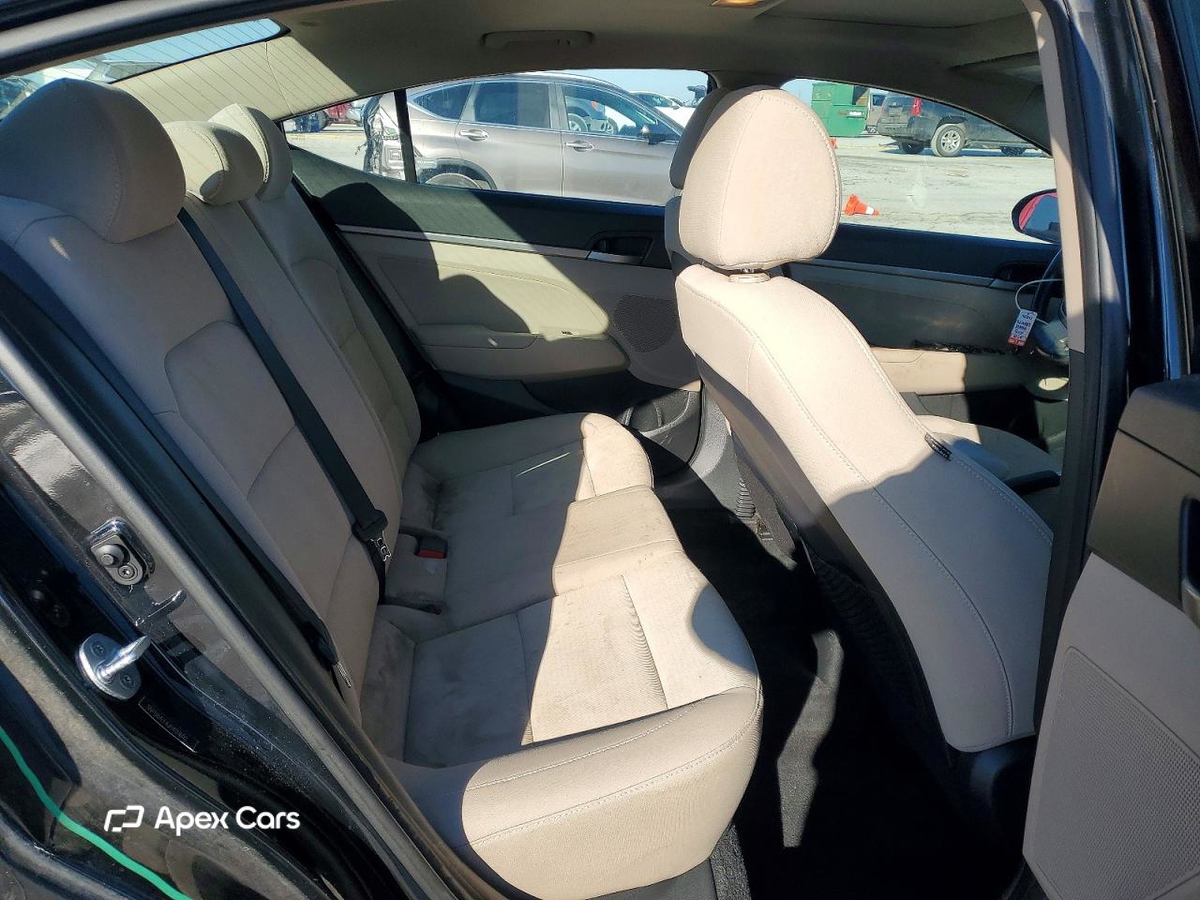 Hyundai Elantra 2018