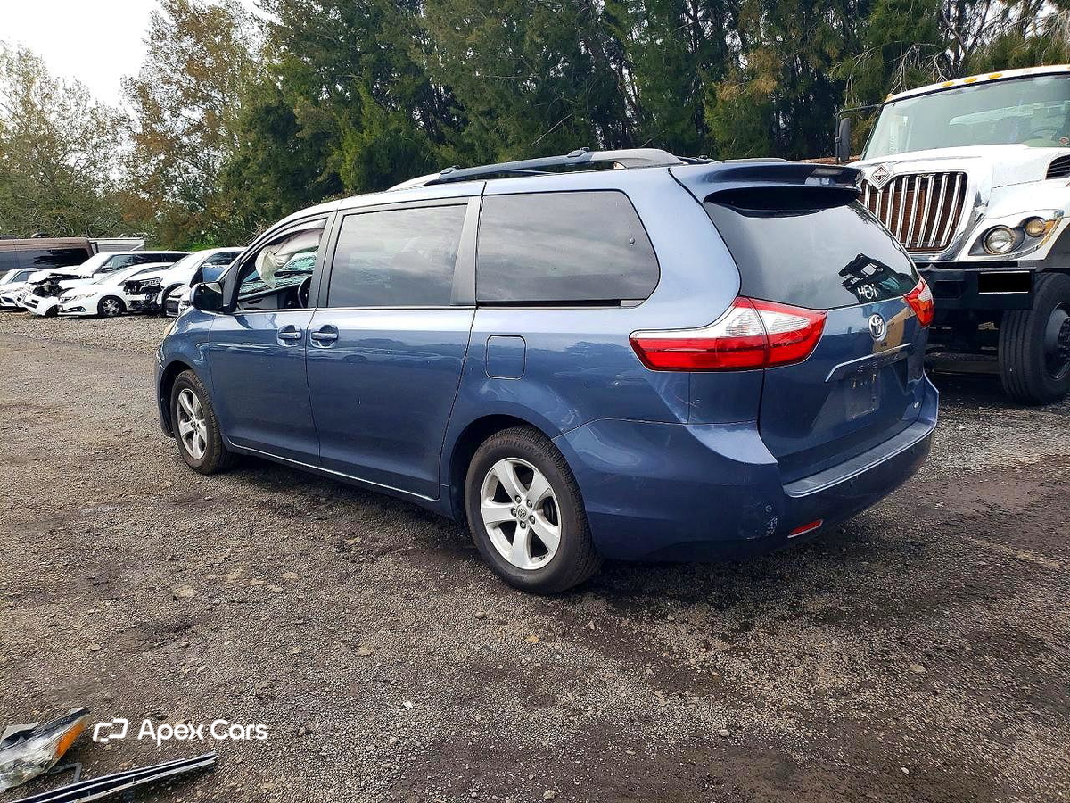 Toyota Sienna 2015