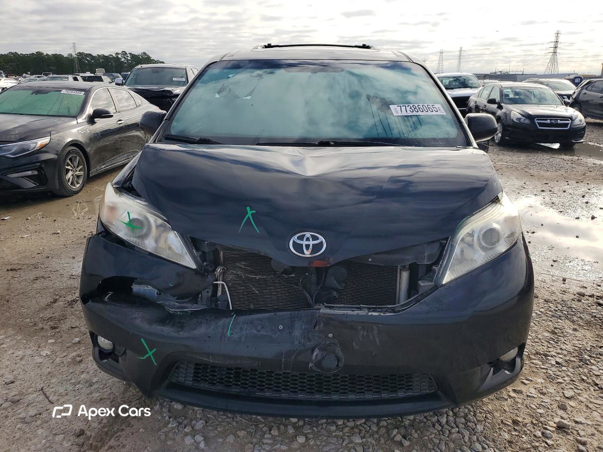 Toyota Sienna 2016