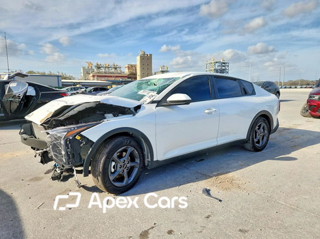 Kia K4 2025 - Image 1 of 12