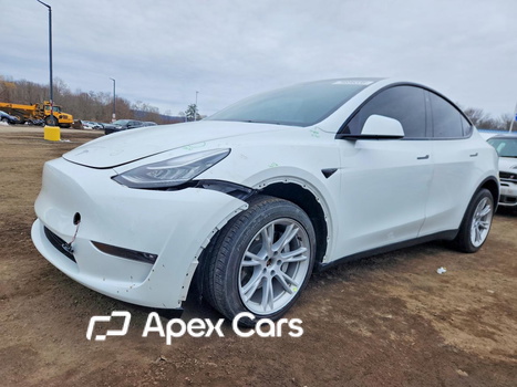 Tesla Model Y 2022 - Image 1 of 14