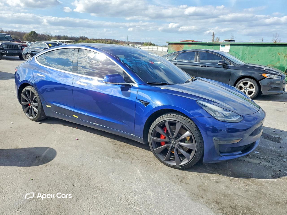 Tesla Model 3 2020