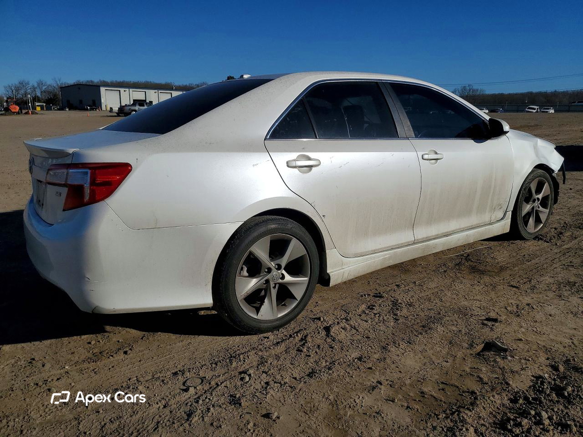 Toyota Camry 2012