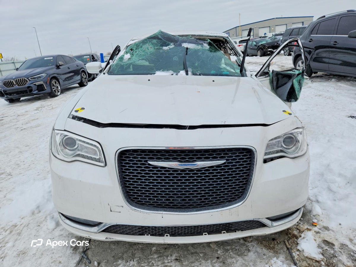 Chrysler 300 2016